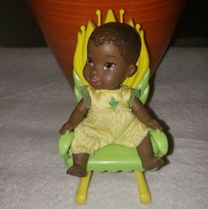 DISNEY PRINCESS MINI TIANA 3 INCH DOLL with Chair